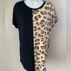 BomBom Black & Leopard Split-Front Women's Top